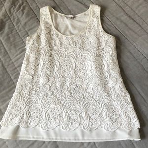 White lace sleeveless top